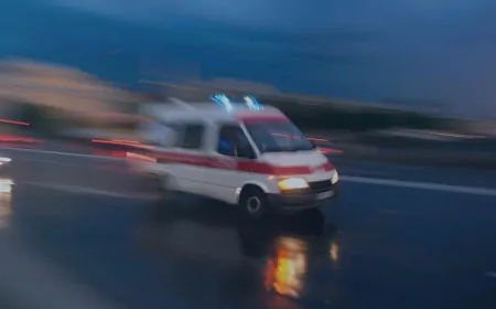 Balıkesir'de okul servisi ile tır çarpıştı: 8’i ağır 26 yaralı