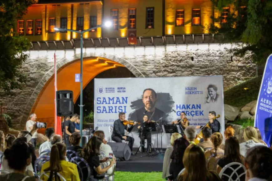 Nâzım Hikmet şiirlerle anıldı