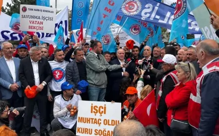 Türk-İş eyleminde ‘hükümet istifa’ sloganı: İşçinin mutfağında yangın var