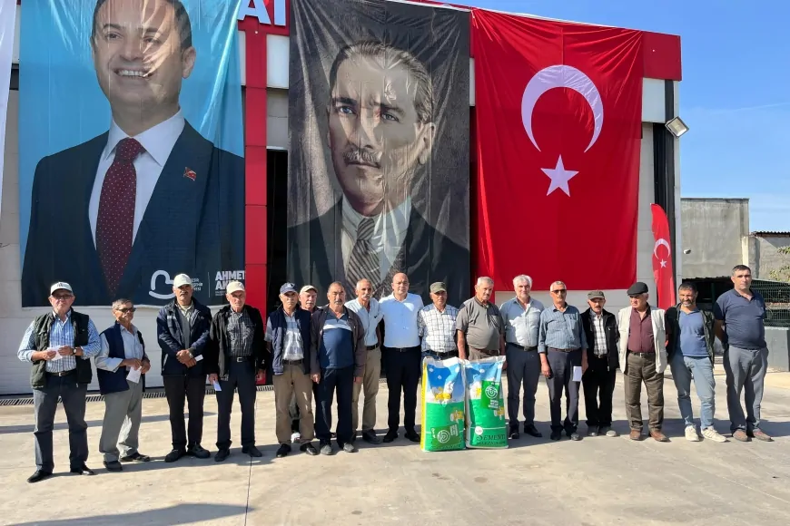 Büyükşehir’den Manyaslı üreticilere süt otu tohumu desteği