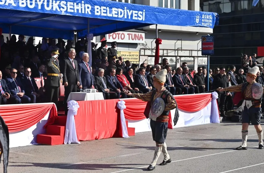 Cumhuriyet Bayramı’nda Bursa’ya yakışan kutlamalar