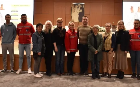 Çanakkale'de kent gönüllüleri ve veteriner işleri müdürlüğü, zan dostlar için bir araya geldi