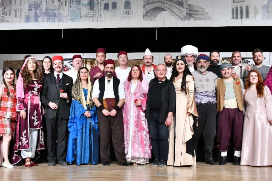 Yedi Kocalı Hürmüz yeni sezonda perdelerini Çanakkale'de açtı