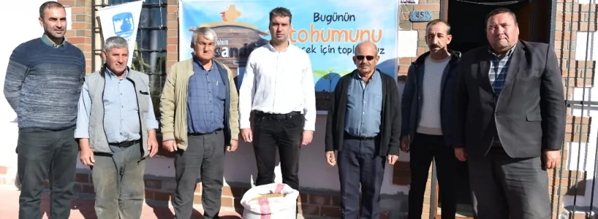 Çanakkale'de 'Atalık Tohumlar' üreticilerle paylaşıldı