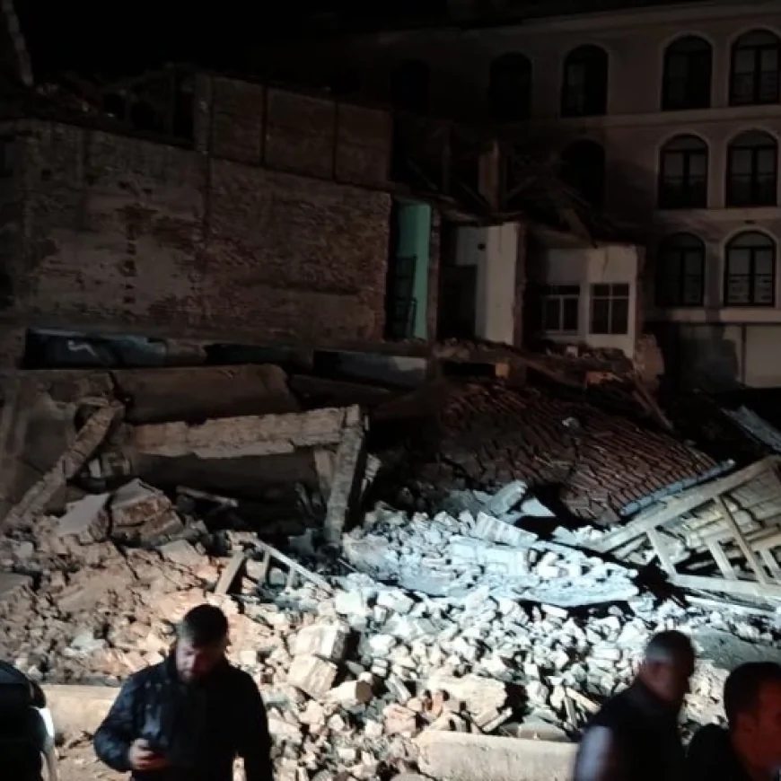 Balıkesir Sındırgı’da 6,2 Büyüklüğünde Deprem: Şehir Merkezinde Yıkım