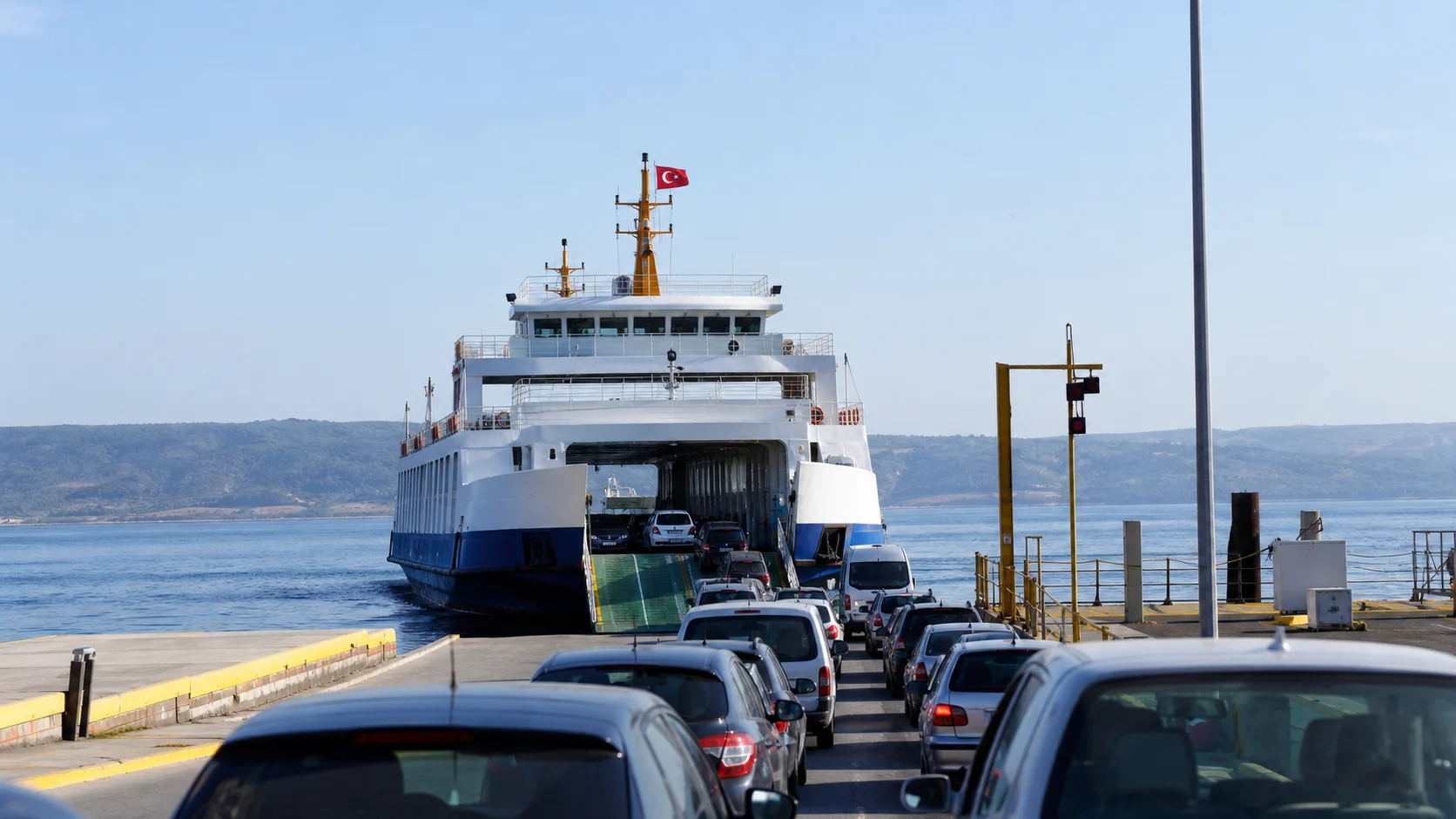 30 Ağustos’ta Çanakkale feribot seferleri: İskelelerde yoğunluk bekleniyor