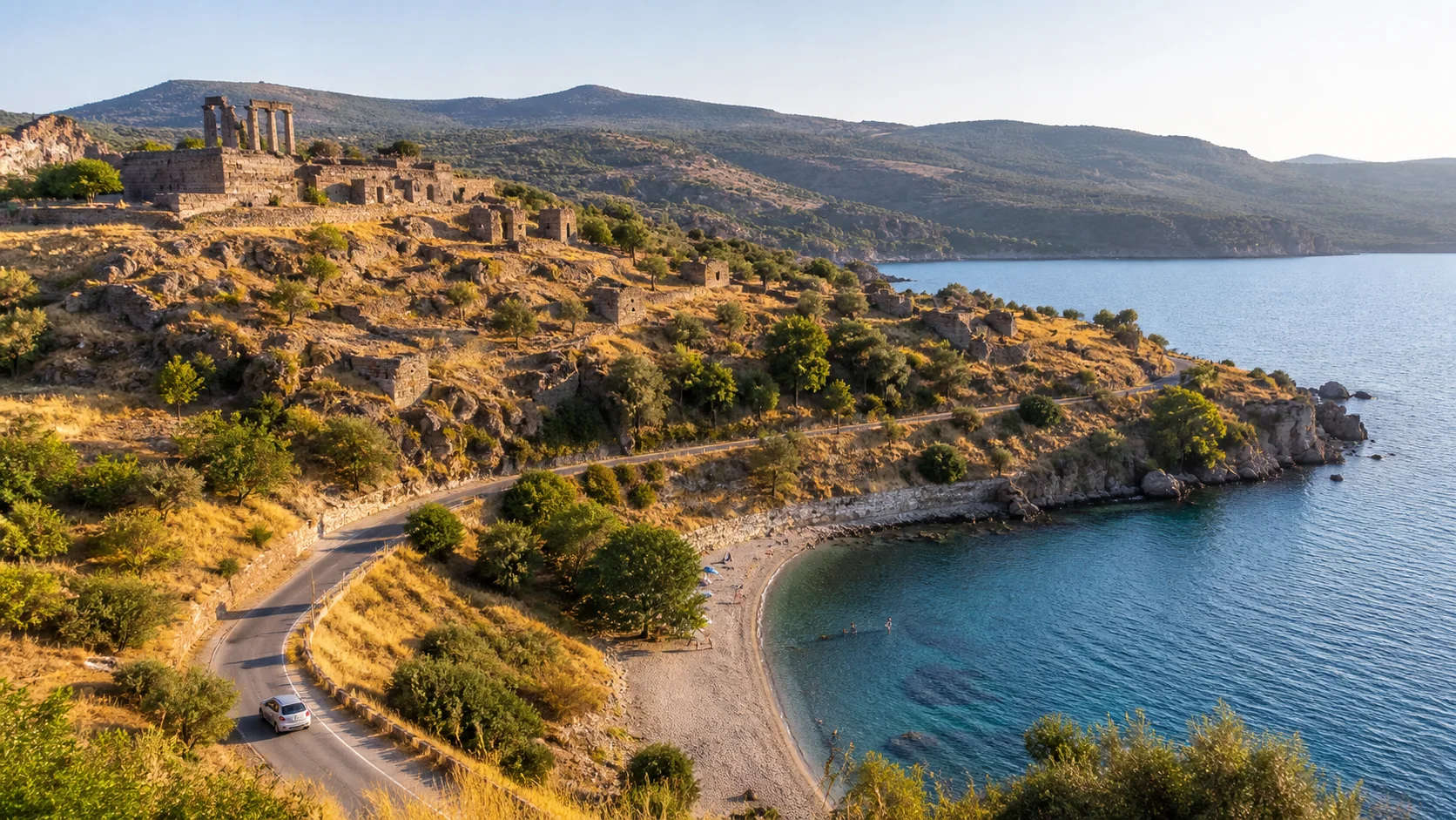 Assos’a nasıl gidilir? Ulaşım, antik kent ve plaj rehberi