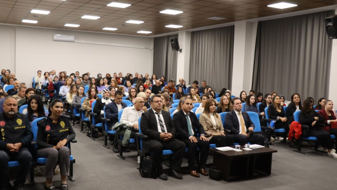 Çanakkale’de Rehber Öğretmenler Yeni Eğitim Yılının Yol Haritasını Görüştü